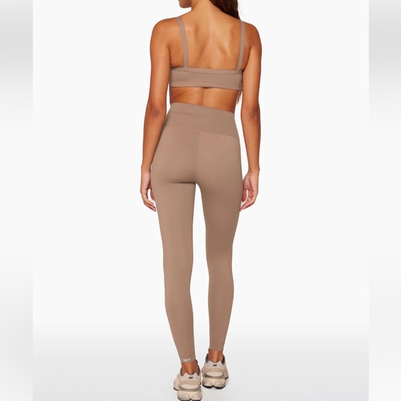 set active sportbody set in dugout - Picture 2 of 3